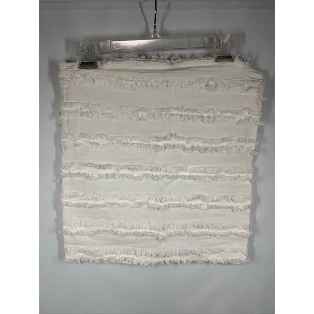 Single 16 x 16 pillowcase, frayed detail stripes 